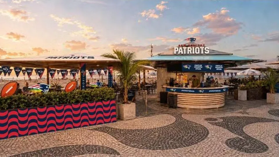 NFL: New England Patriots inaugura quiosque temático na Praia de Copacabana