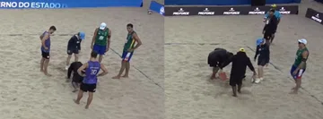 Garrafa na areia invade vôlei de praia em Copacabana